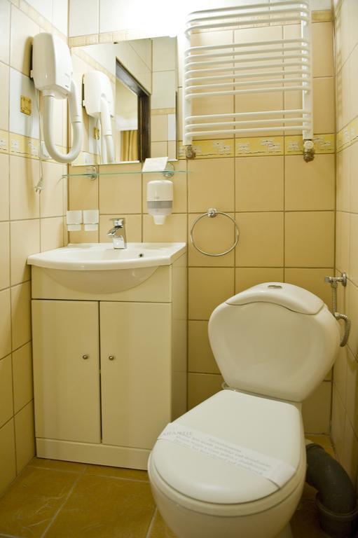 Hotel Kresowianka ビィドゴシュチュ エクステリア 写真