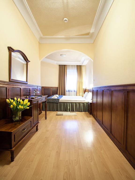 Hotel Kresowianka ビィドゴシュチュ エクステリア 写真